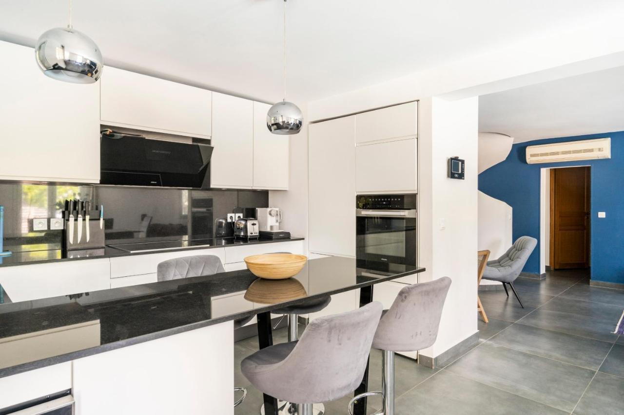 Belle Villa De Charme Avec Piscine Antibes Kültér fotó